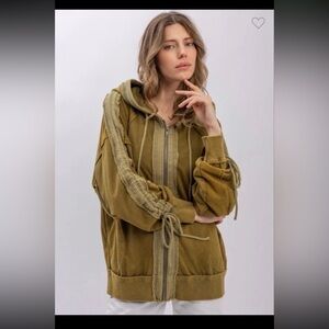 Bluevelvet Wash Green Ruched Sleeve  Zip Up Hoodie